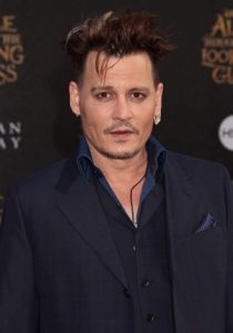 Johnny Depp Taille